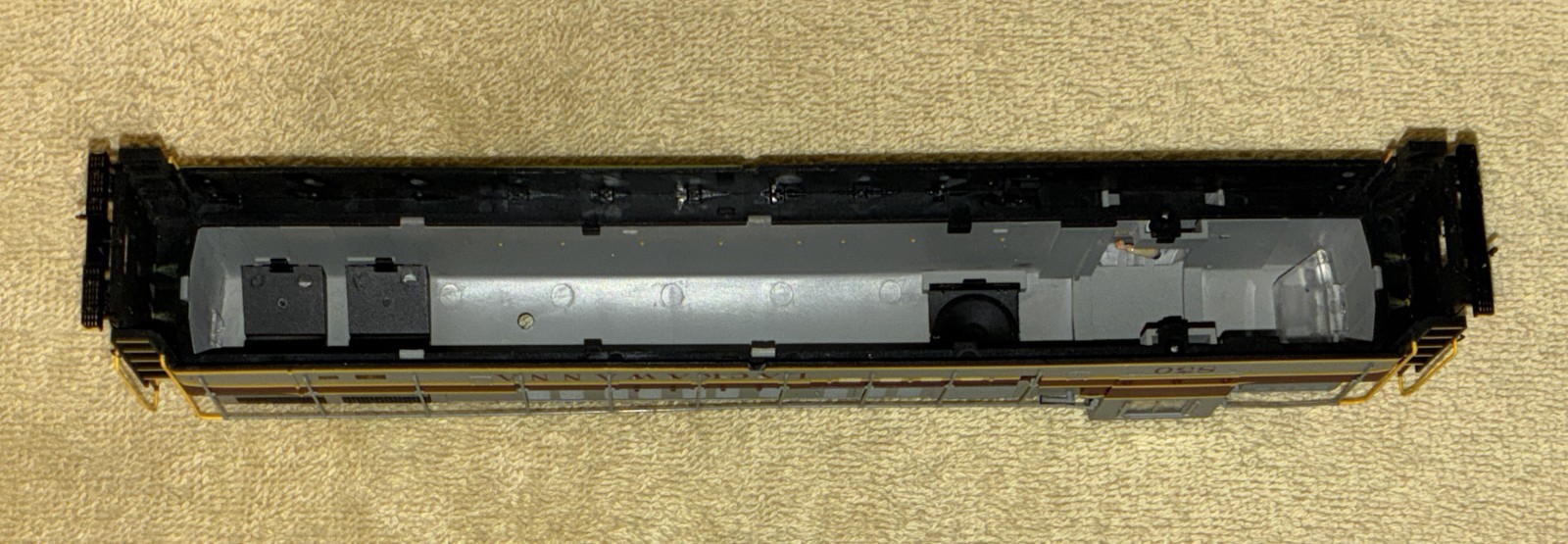 DL&W Lackawanna Trainmaster Shell ONLY Atlas HO Scale NEW