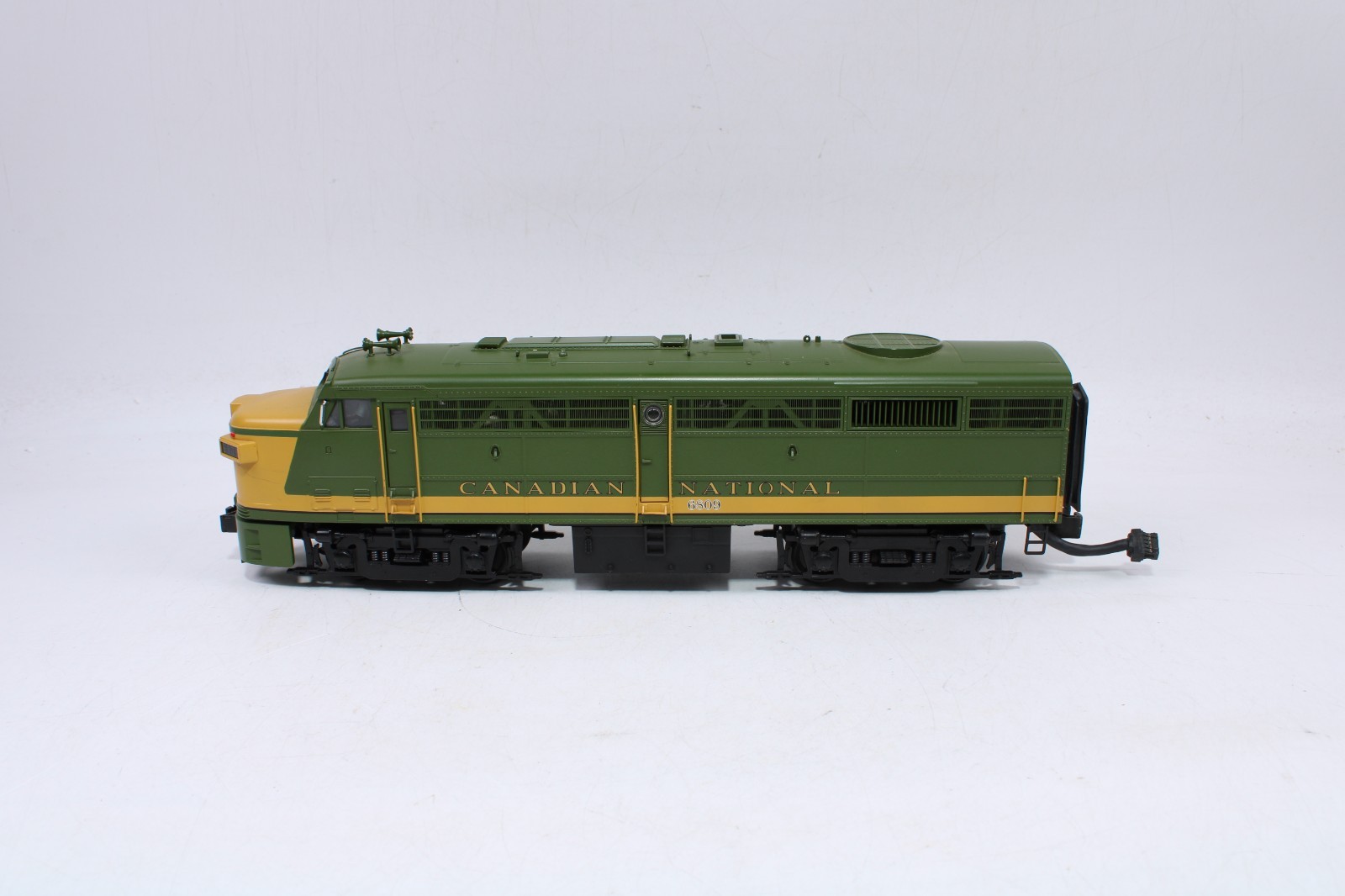 MTH 20-2243-1 O Gauge FA-2 ABA Locomotive Set Canadian National