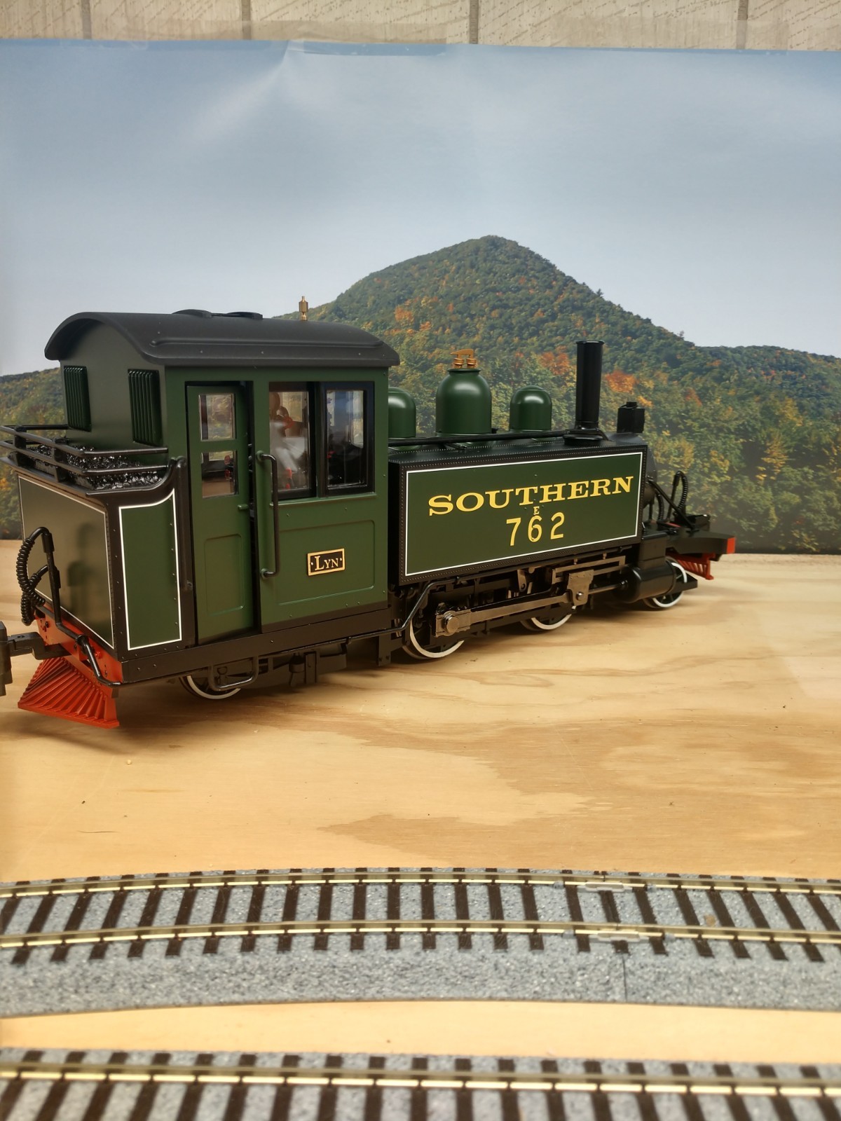 older Bachmann G scale “L” 2-4-2 steam loco – item #91196 – LYN – SOUTHERN – NEW