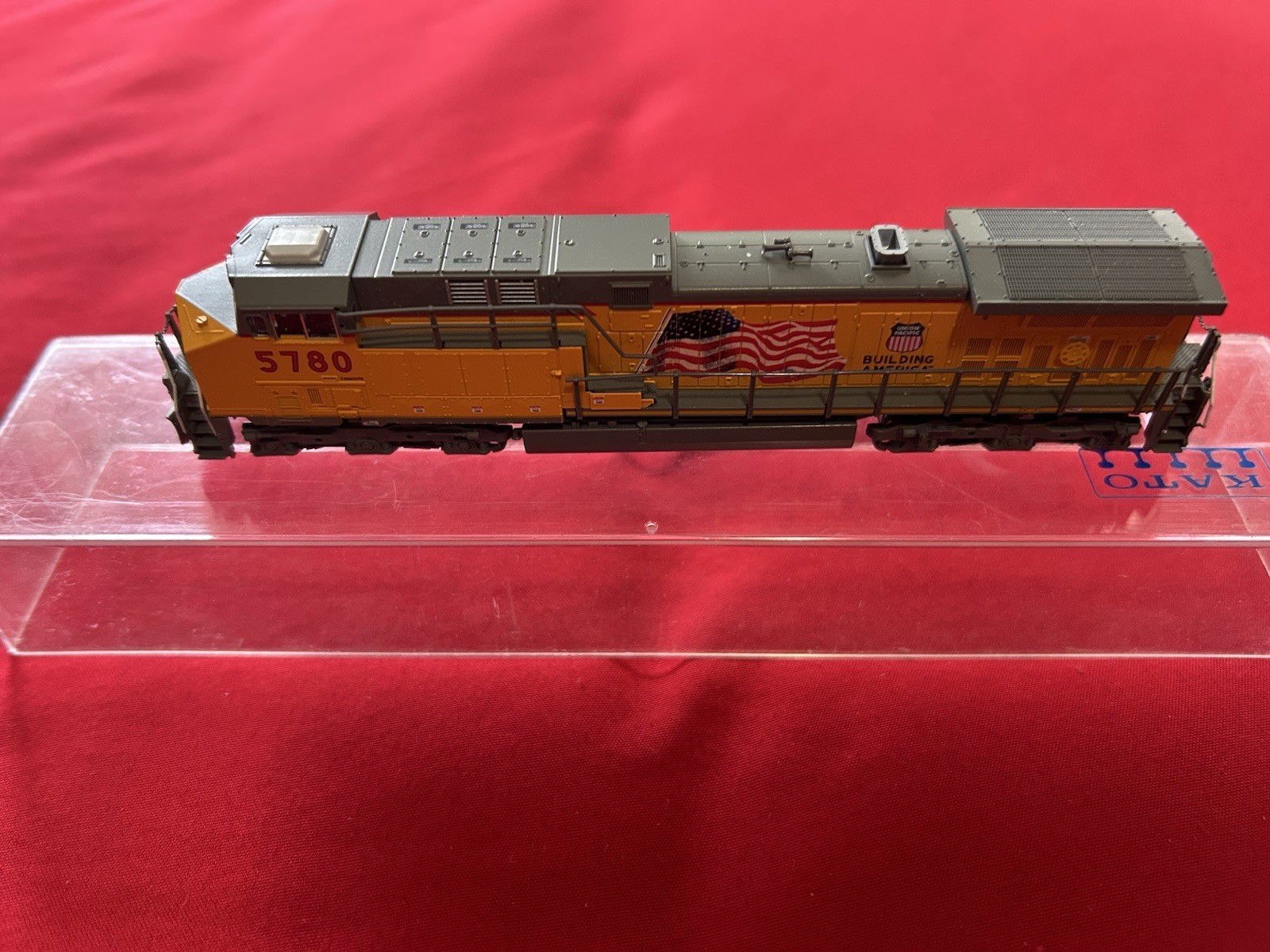 Kato N Scale GE AC4400CW Locomotive UP 5780 (See description)