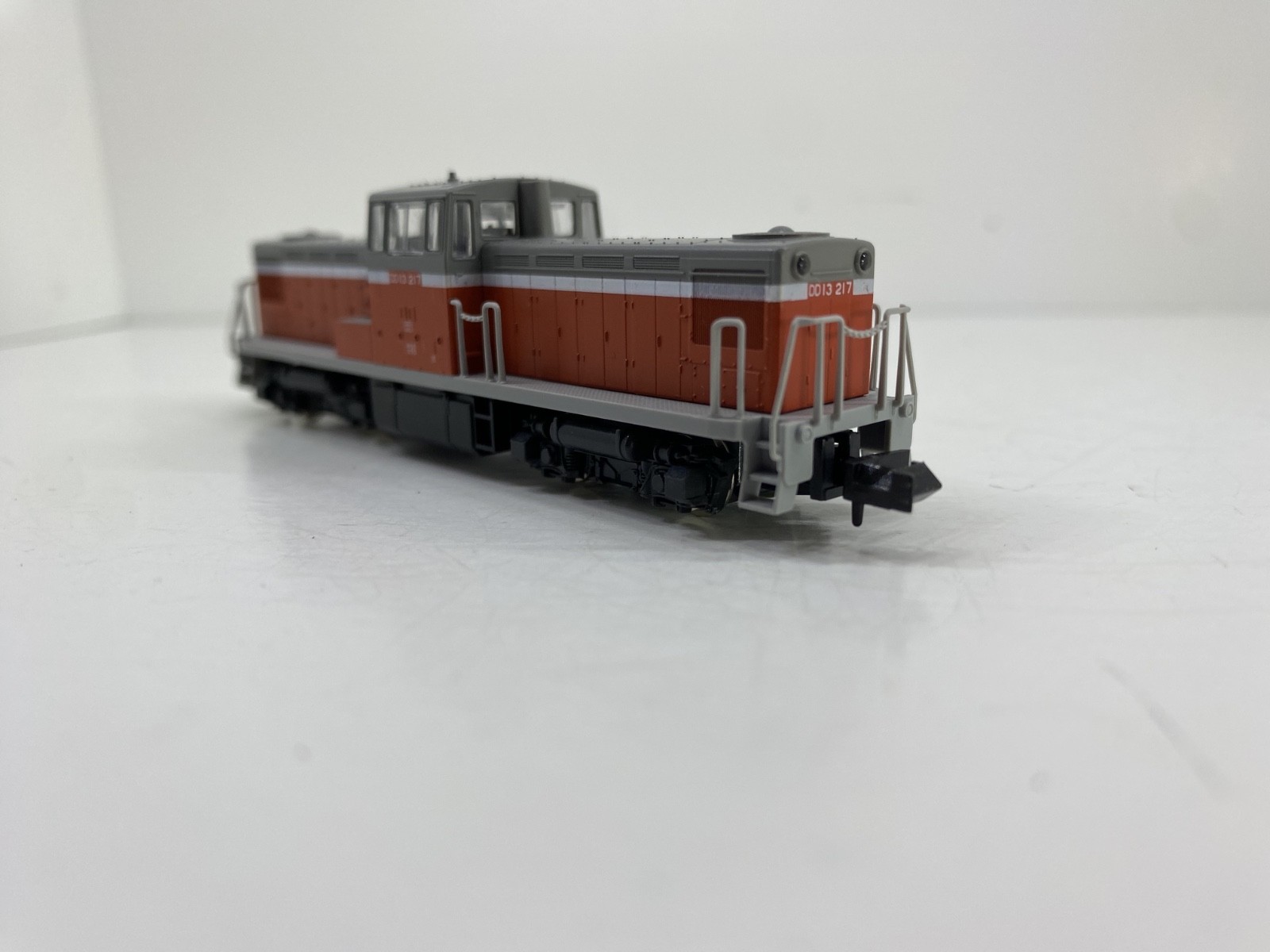 Kato N Scale 7001 DD13 Center Cab Switcher Locomotive