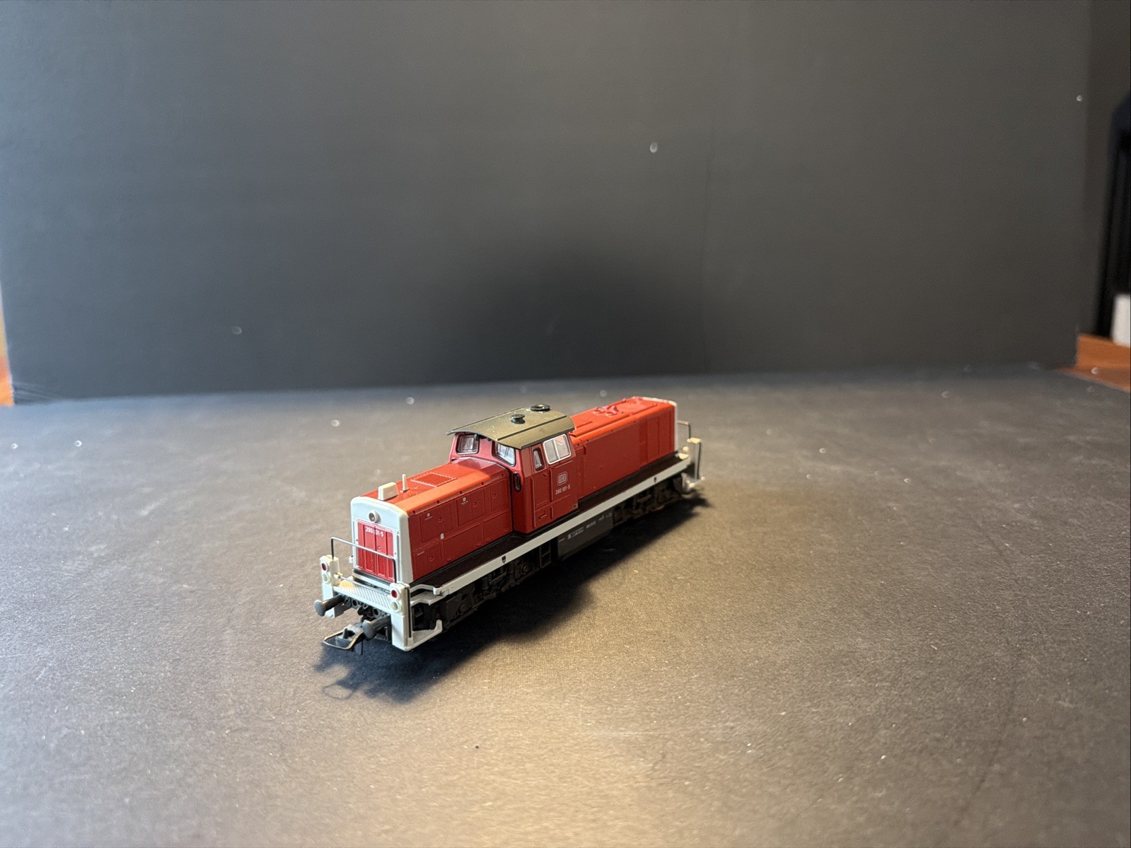 ROCO HO 43458 DB CLASS 290 101-5 DIESEL LOCOMOTIVE R.32