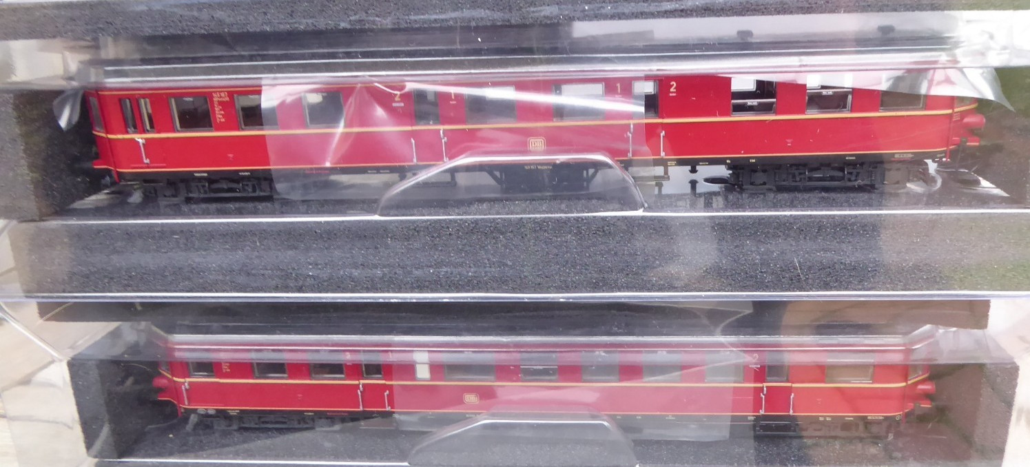 Hobbytrain 303800 H0 2-Piece Diesel Multiple Unit VT 36.5 DB Era 3 DSS Rare OVP