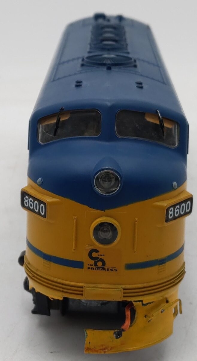 Atlas 6103 O Scale Chesapeake & Ohio F-9 Diesel Locomotive #8600