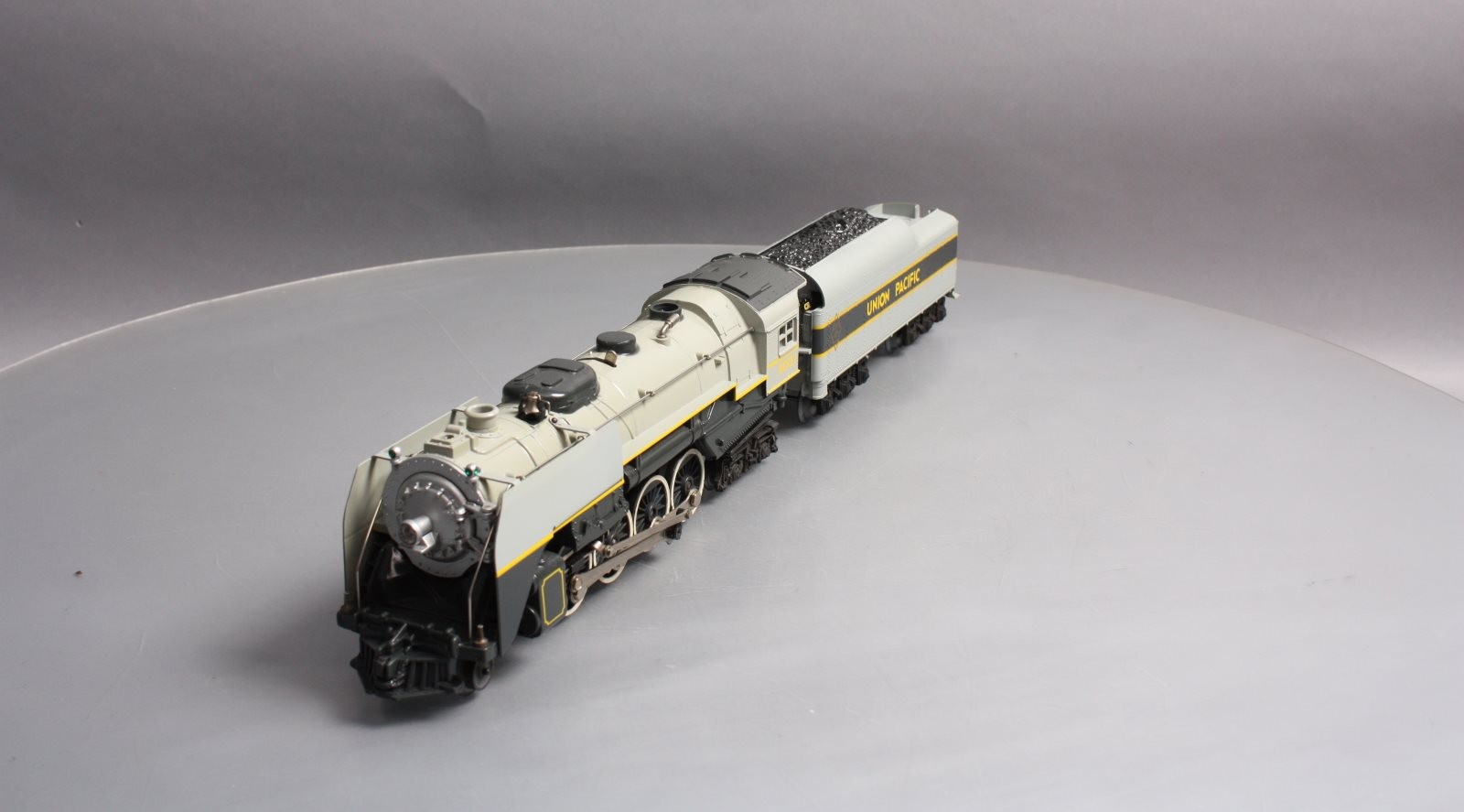 Lionel 6-8002 O Union Pacific Berkshire 2-8-4 Steam Locomotive & Tender #8002 EX