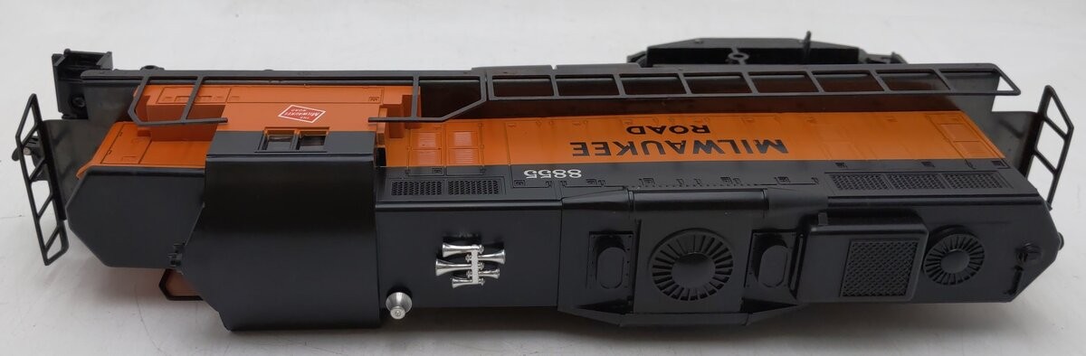 Lionel 6-8855 O Gauge Milwaukee Road SD-18 Powered Diesel Locomotive/Box