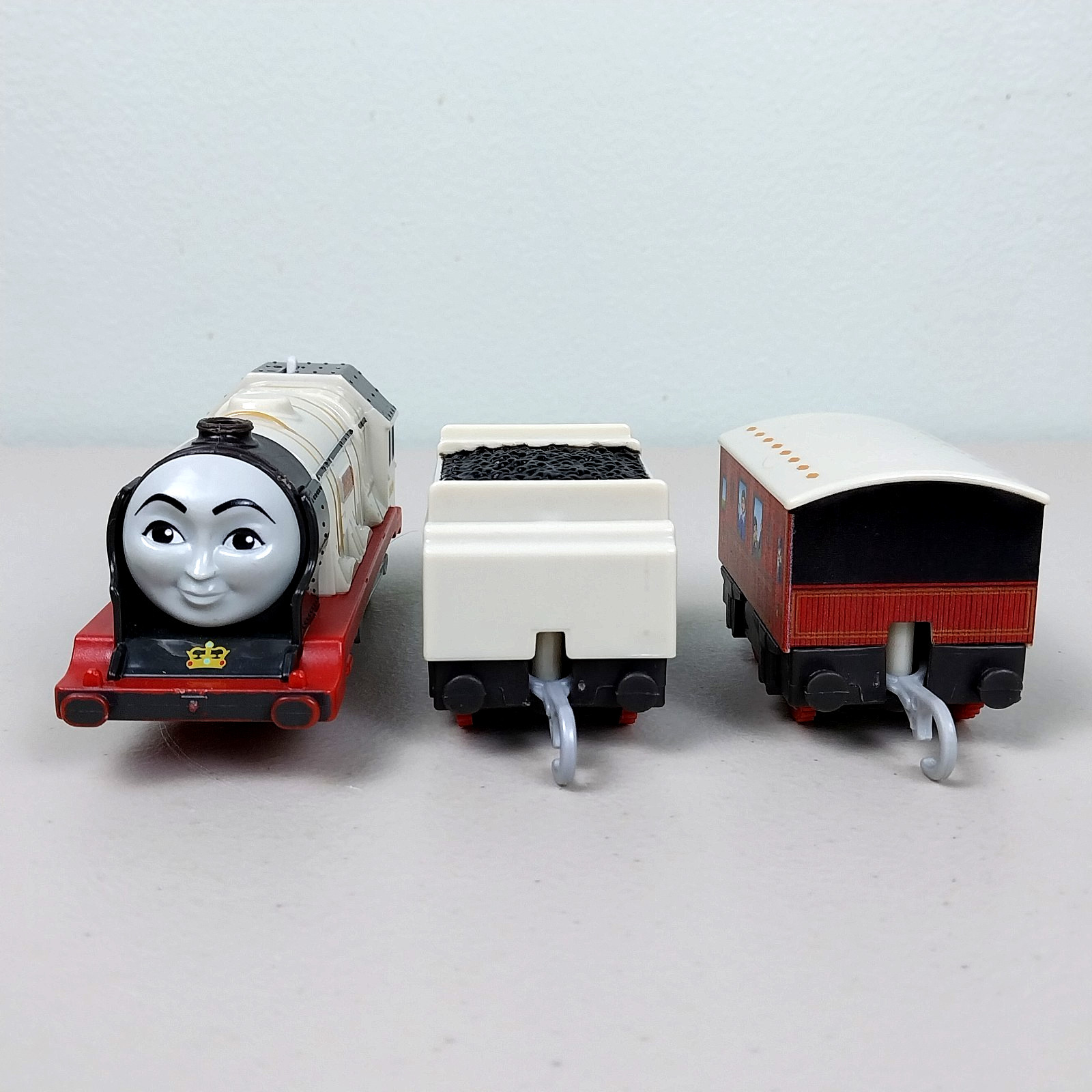 Thomas & Friends Trackmaster Duchess Motorized Train and 2 Cars Mattel