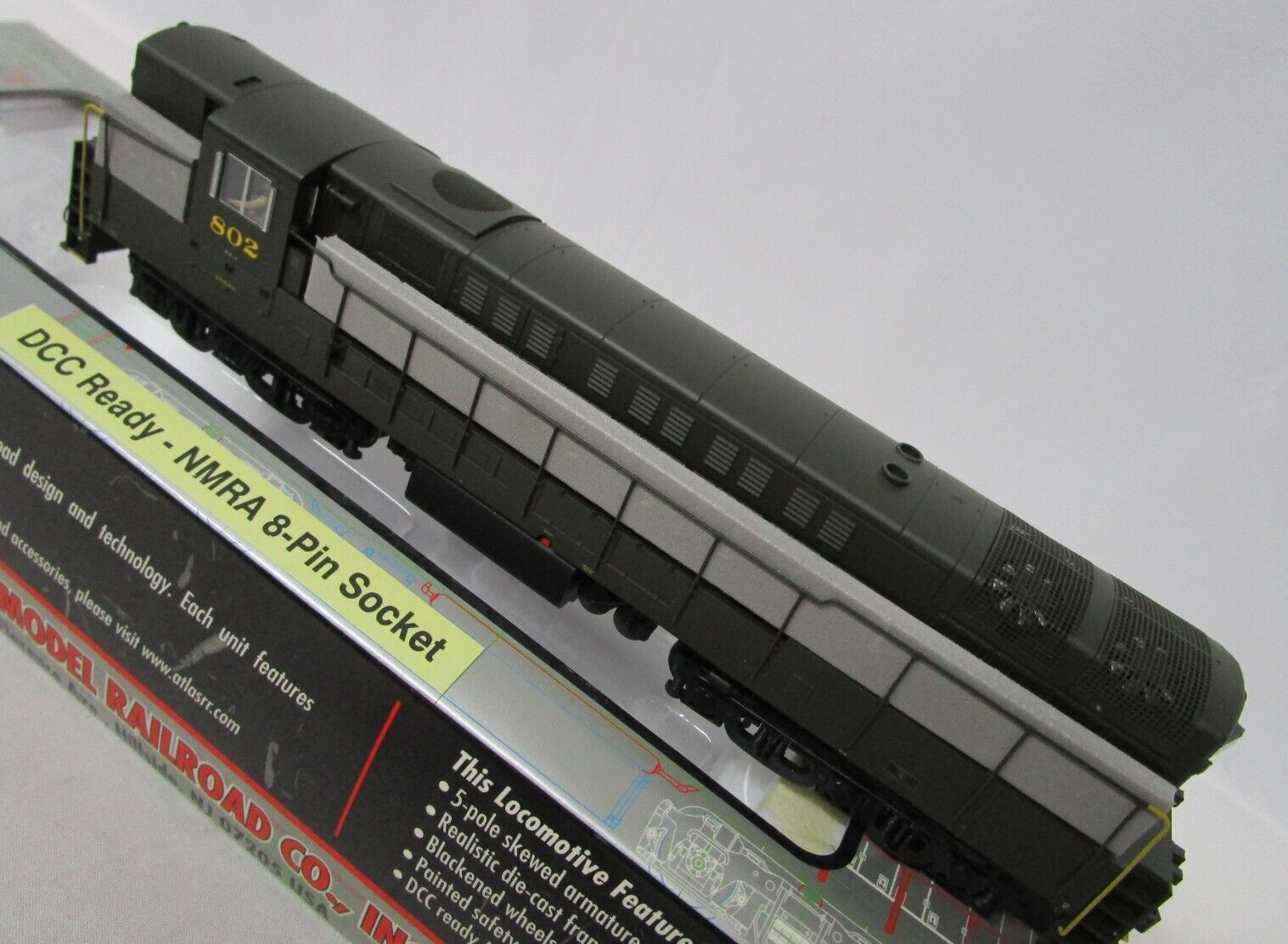 Atlas HO Scale Reading Train Master Ph 1b Diesel Locomotive #806 NOS DCC Ready