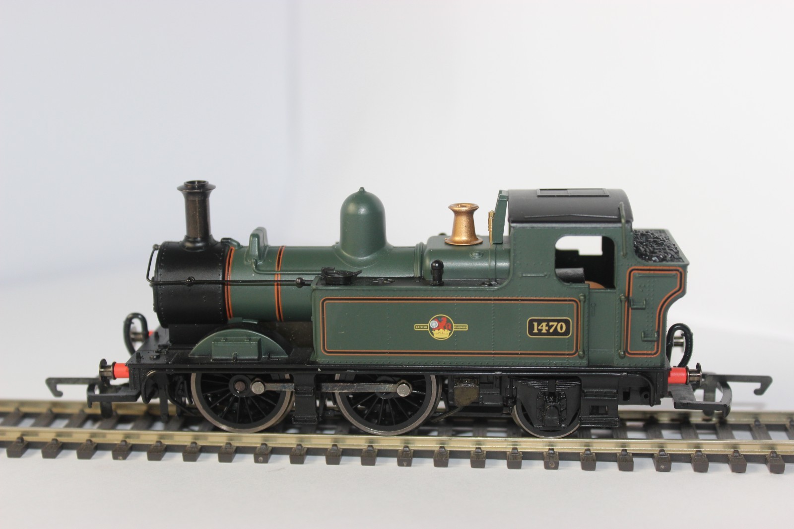Hornby R2095B BR 0-4-2T Class 14XX Steam Locomotive ‘1470’ Boxed