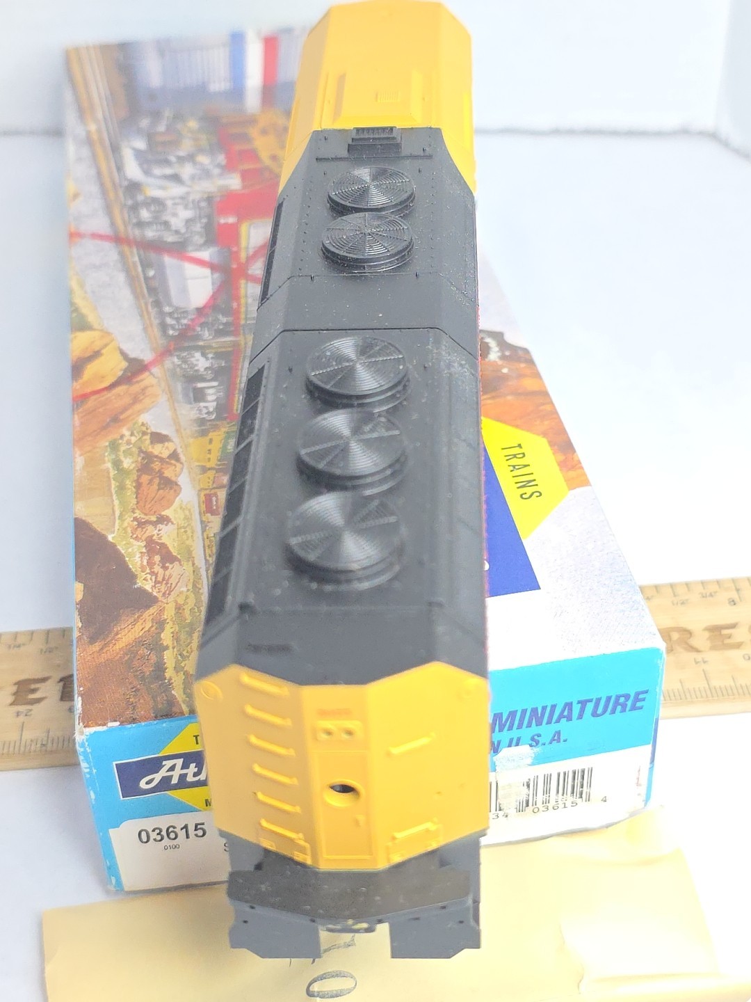 NOS Athearn 3615 HO Scale SF Santa Fe Merger F45 Dummy Diesel Locomotive