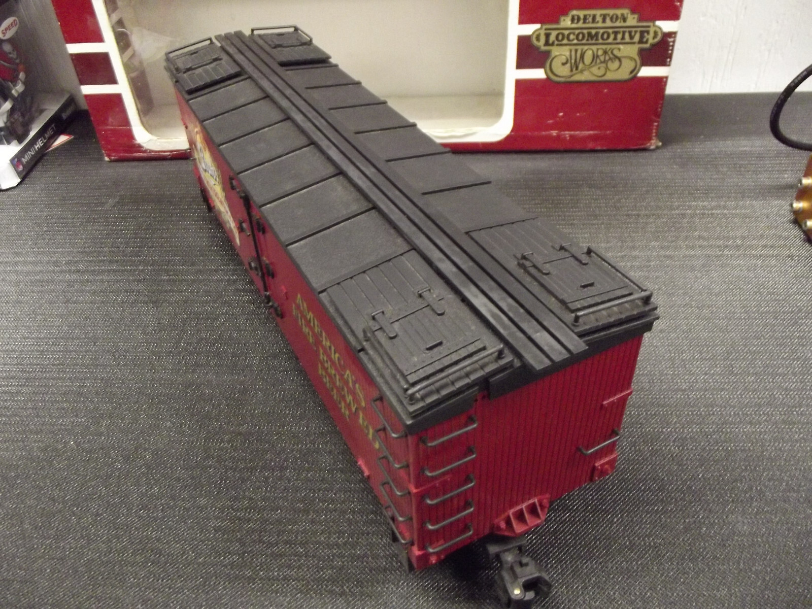 Delton Locomotive Works 4258 Strohs Brewery Beer Reefer Boxcar G Scale
