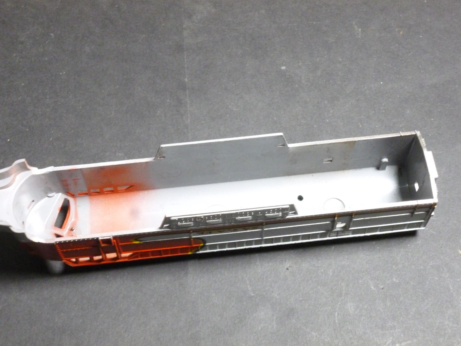 Ho AHM Diesel locomotive sharknose shell santa fe