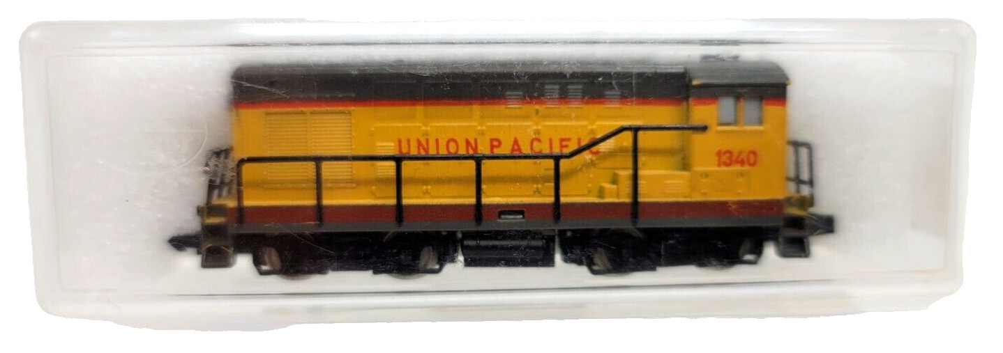 N Minitrix 2004-1 FM UP Diesel H-12-44 Loco #1340 (Tested) rapido cplrs w/case