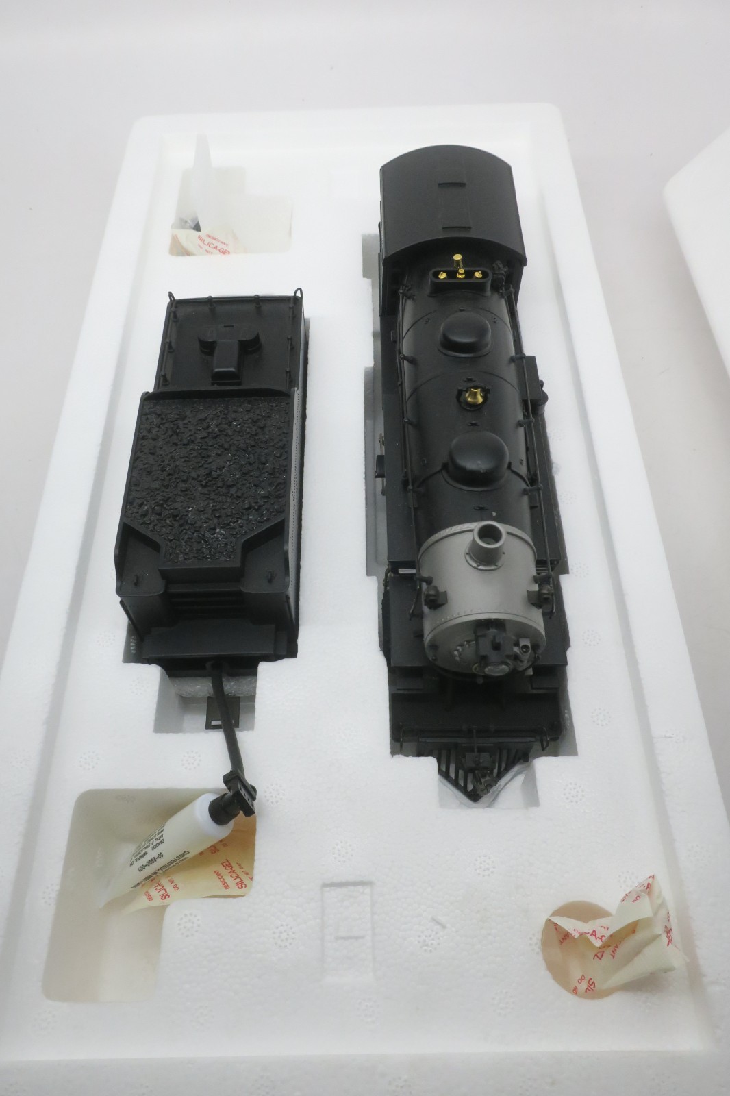 RARE HTF LIONEL 6-38005 LONG ISLAND 10 WHEELER LOCOMOTIVE AND TENDER