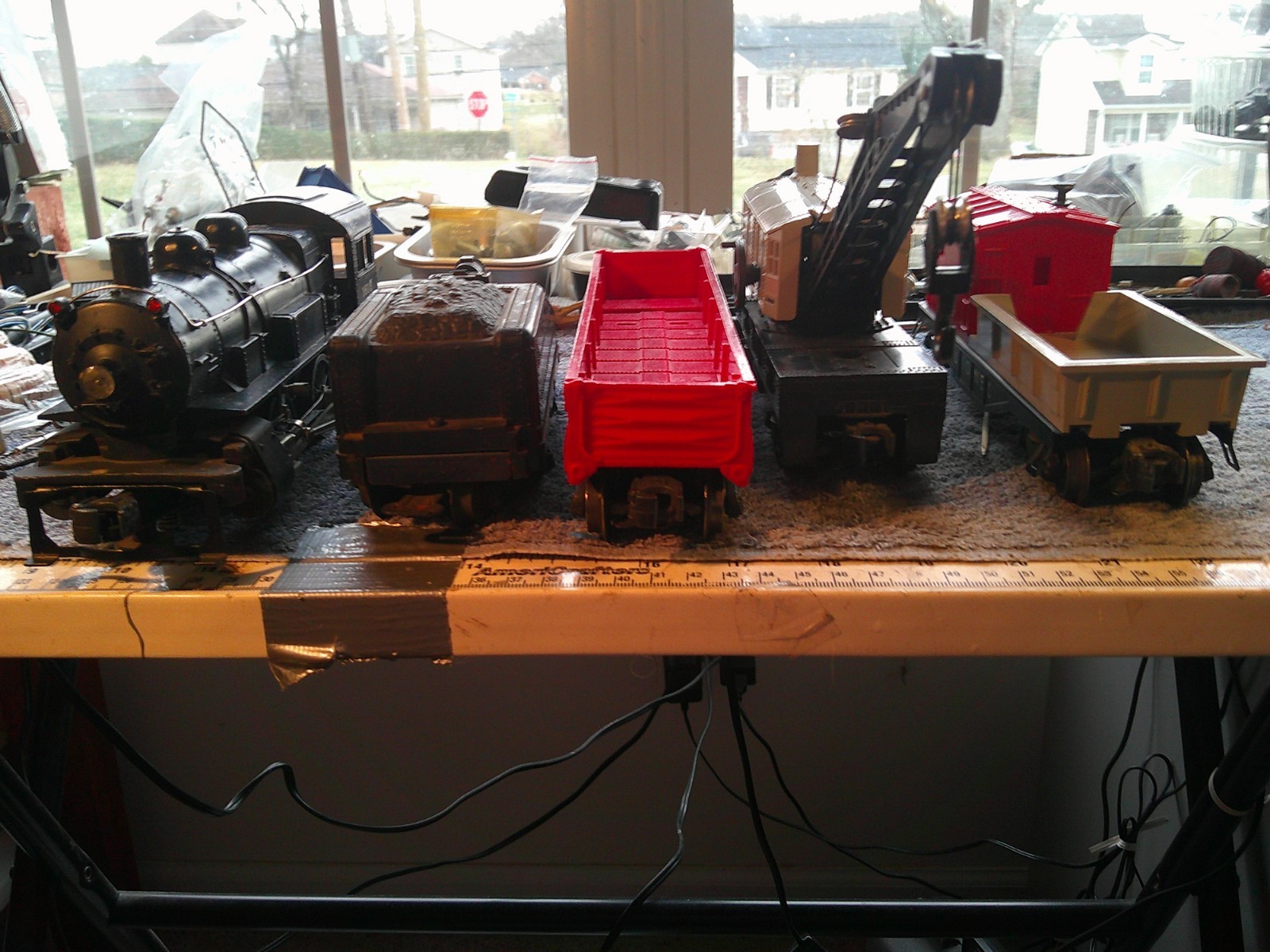 Lionel # 1615 Switcher in Outfit # 1527 with Cars
