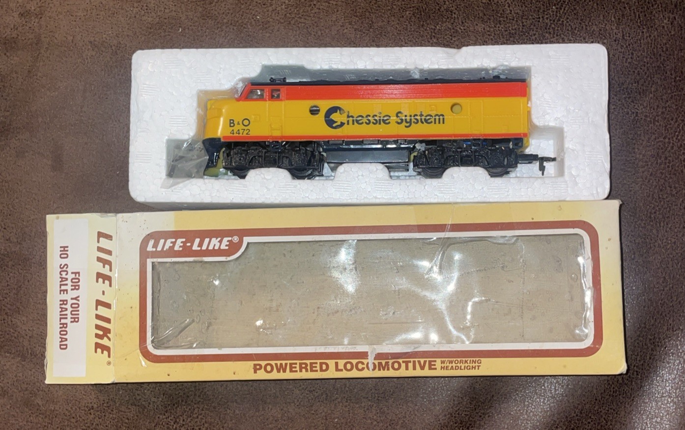 HO Scale Life Like F7-A Chessie System B&O Powered Diesel Locomotive 4472 NEW