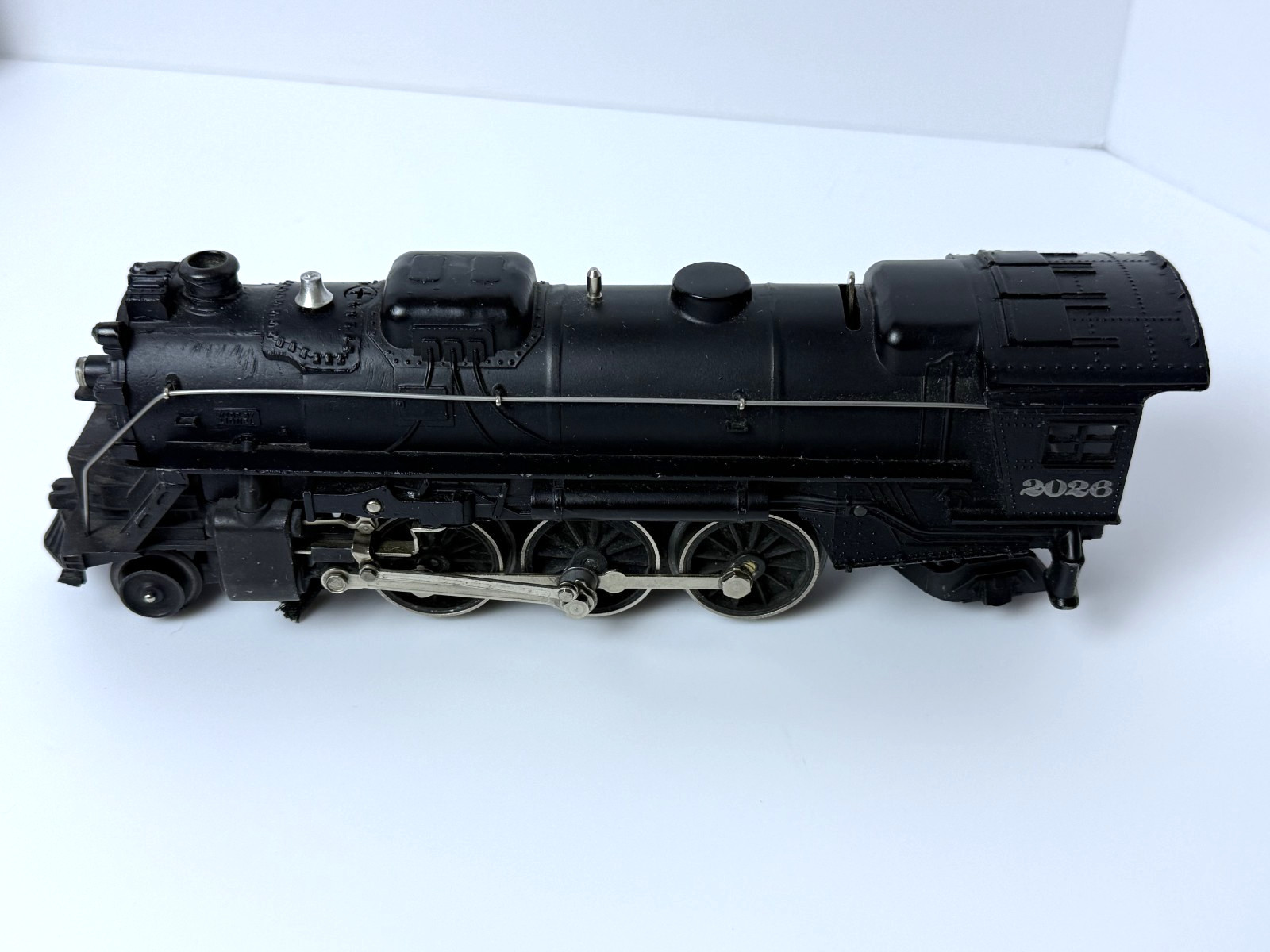 1948 Lionel #2026 Steam Locomotive & 6466W Whistle Tender w/Orig Boxes UNTESTED