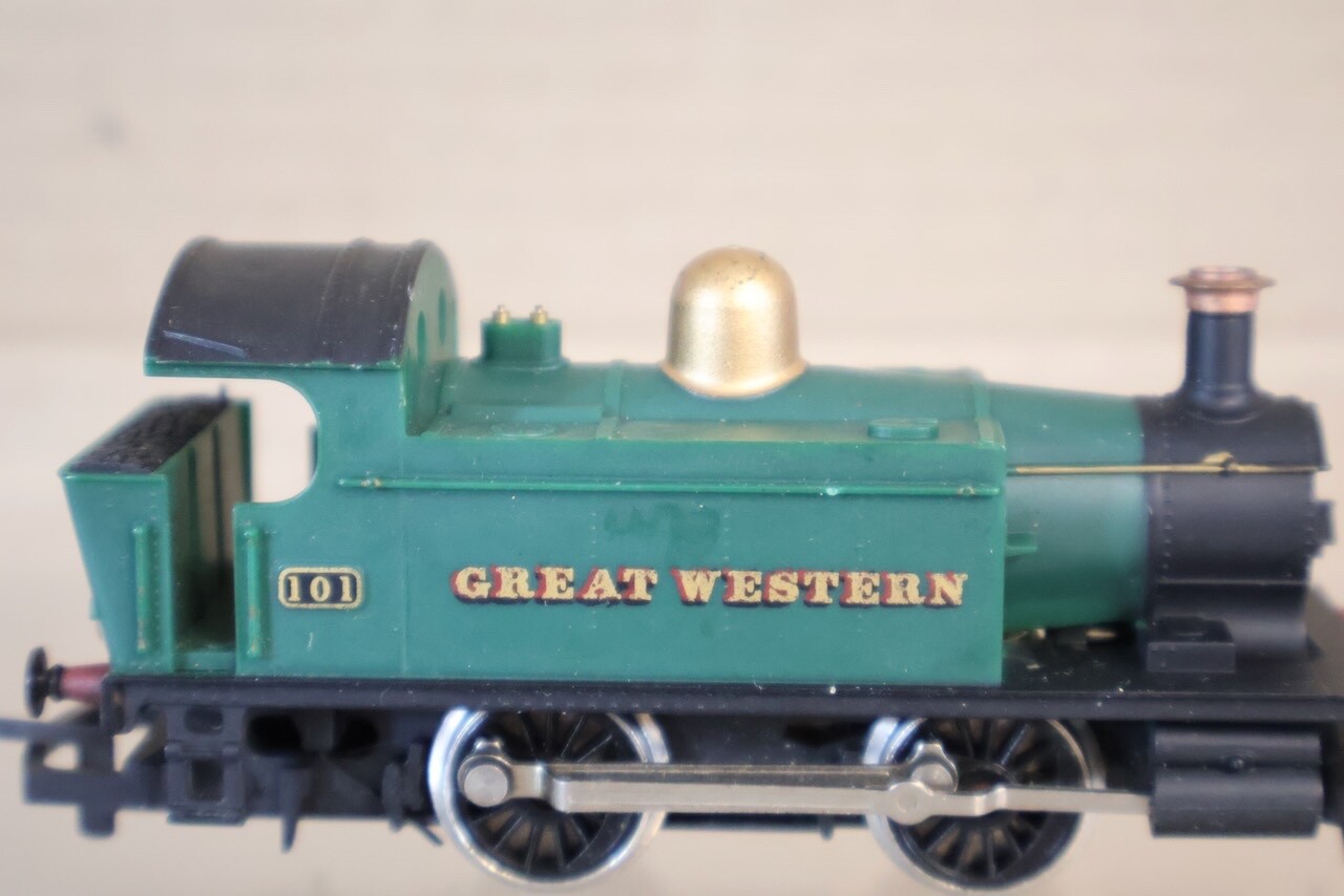 HORNBY R077 GWR 0-4-0 HOLDEN CLASS 101 TANK LOCOMOTIVE 101 om