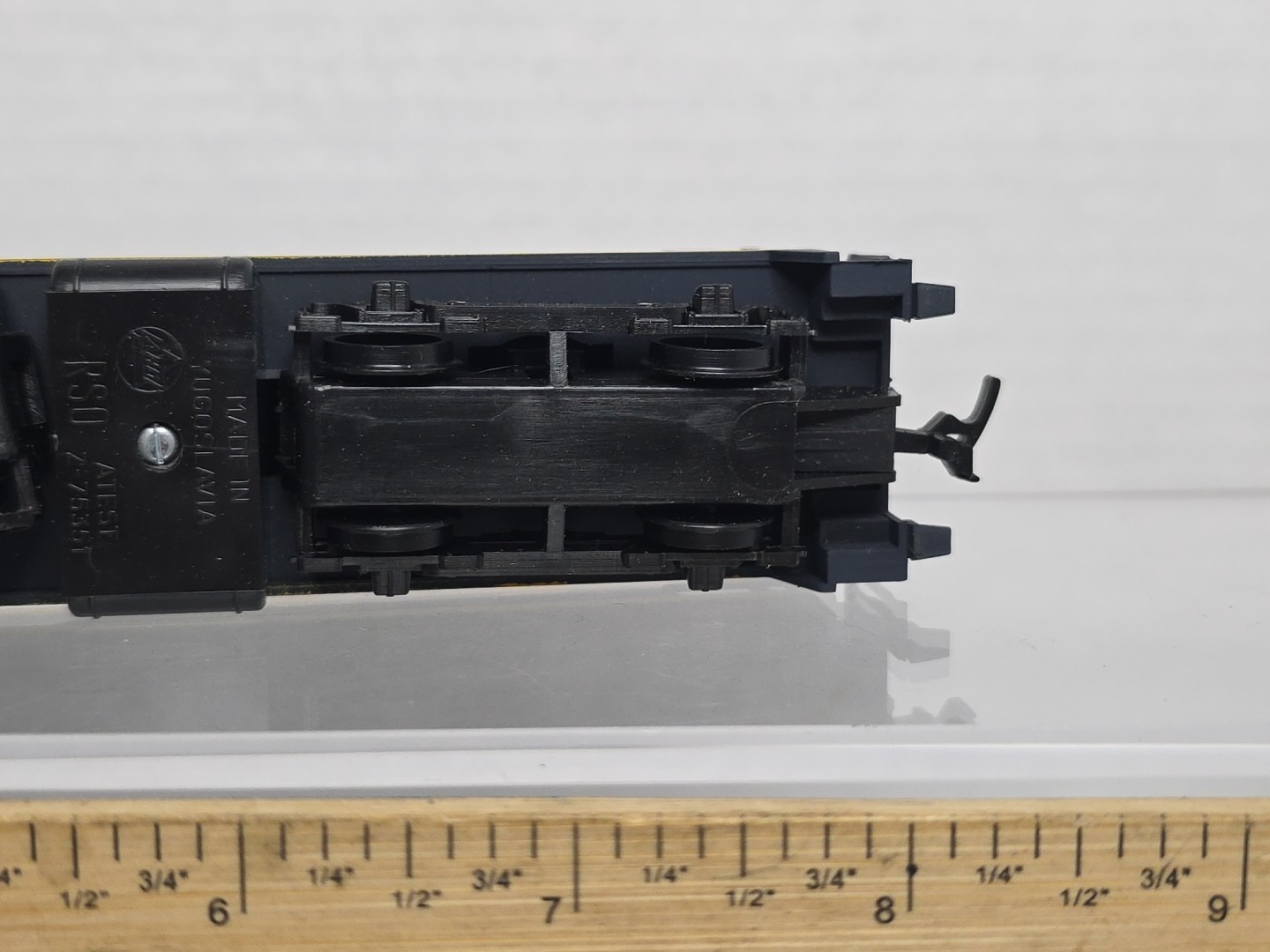 AHM Ho Scale 5014ed Dummy Santa FE 2325 Switcher Diesel Loco LNIB