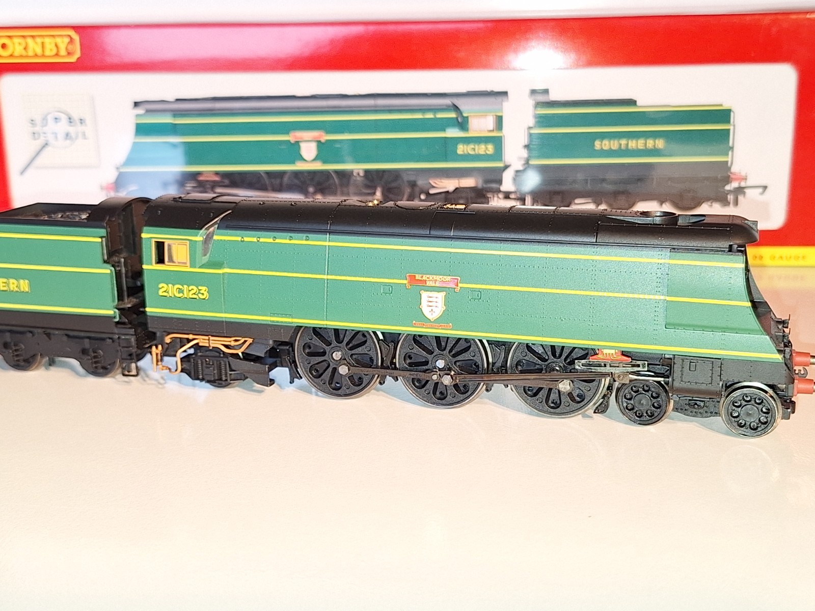 Hornby R2219. BR West Country Cl. Blackmoor. DC 2 rail. New, Mint Cond. OO.Boxed