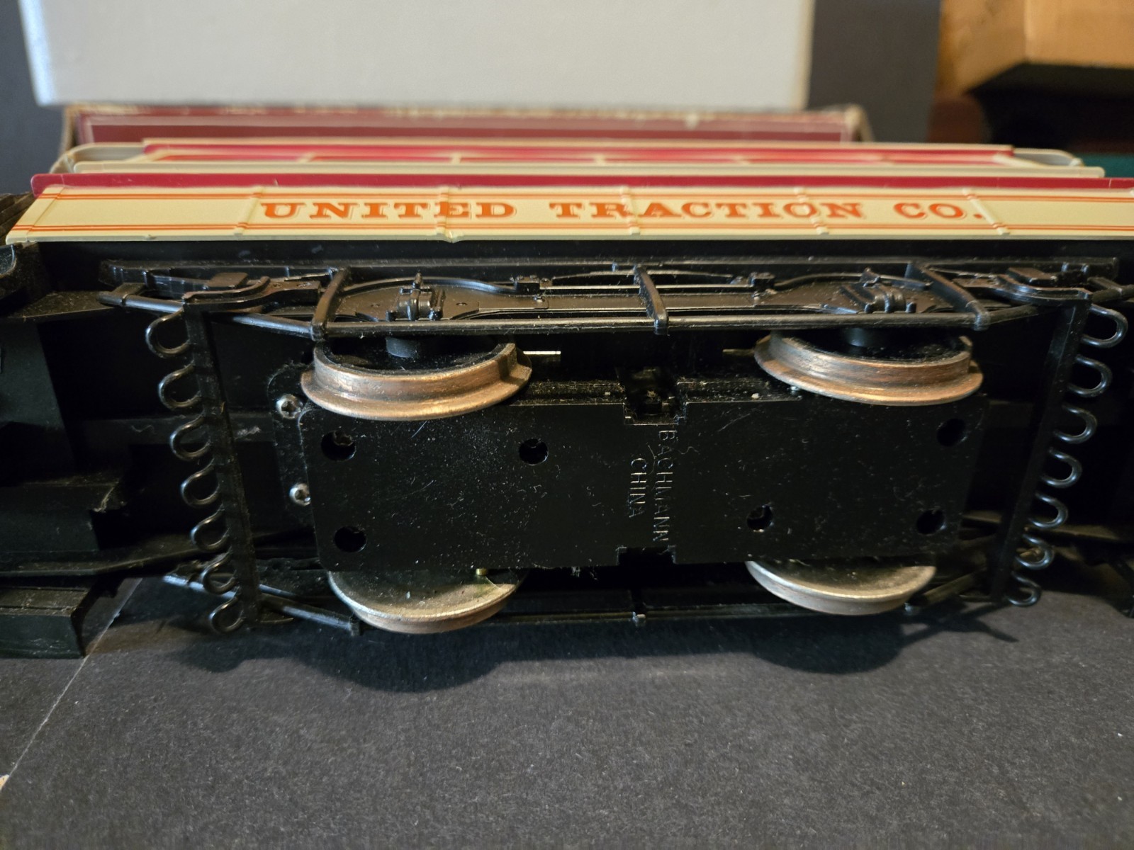 Bachmann Big Haulers G Scale Closed Street Car 93939 United Traction