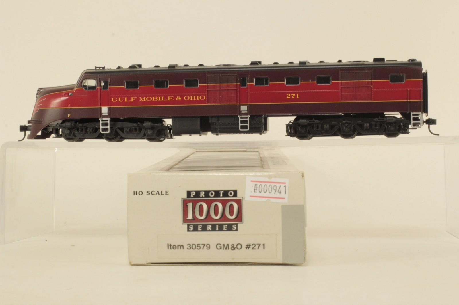 Proto1000 HO Scale Gulf Mobile and Ohio GM&O #271 DL-109 DC Powered Locomotive