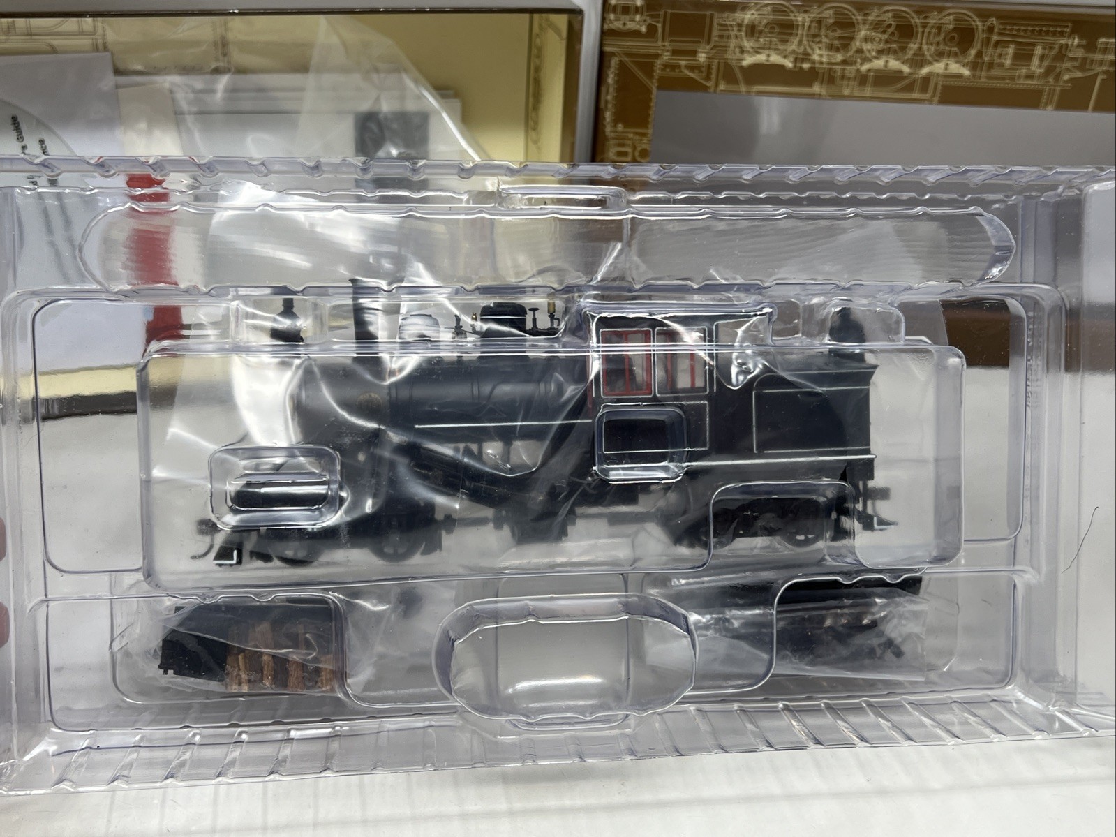 Spectrum #28601 On30 28 Ton Two Truck Climax Locomotive DCC & SOUND – FOR REPAIR