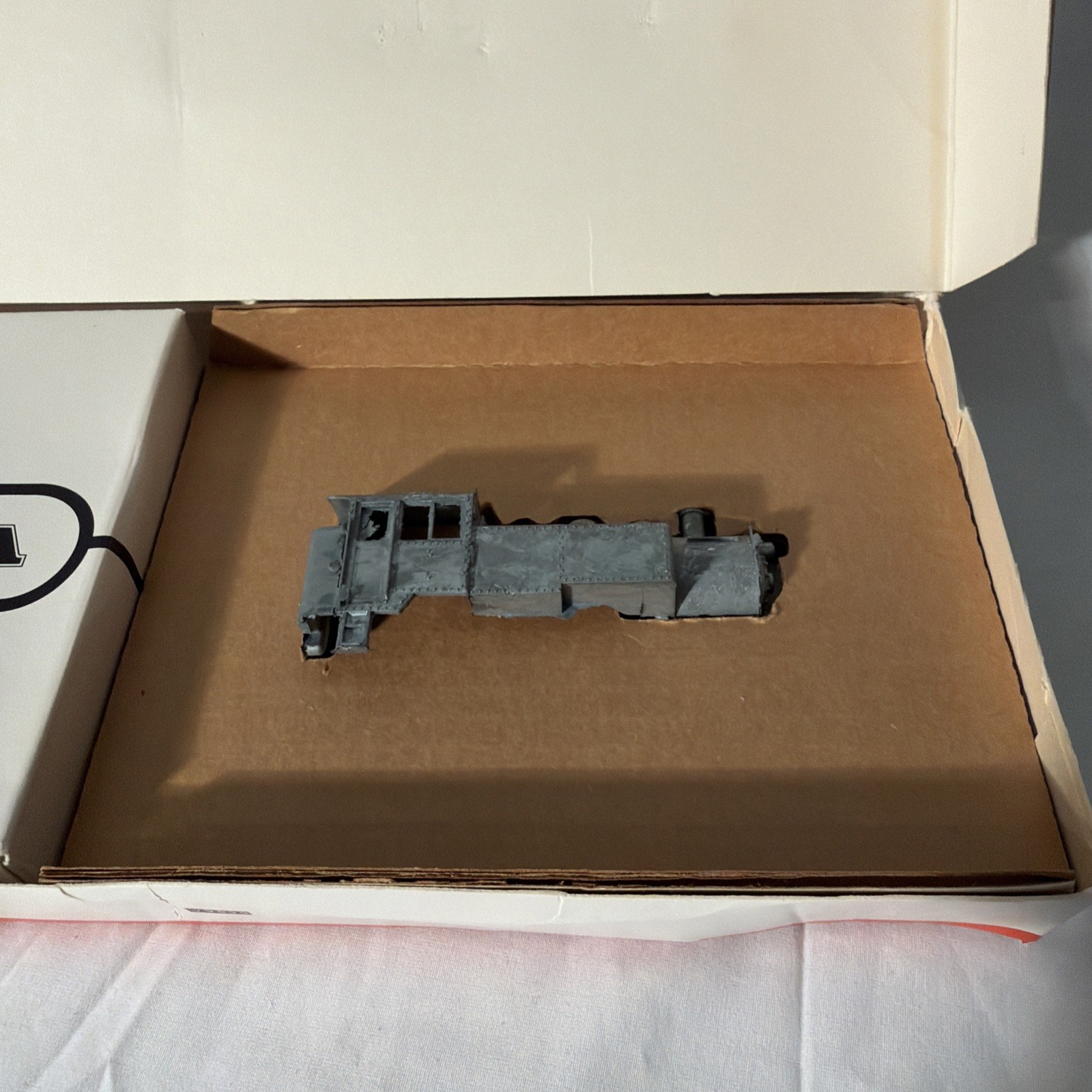 Mantua Steam locomotive kit 0-6-0 Little Six HO Scale. Never assembled.