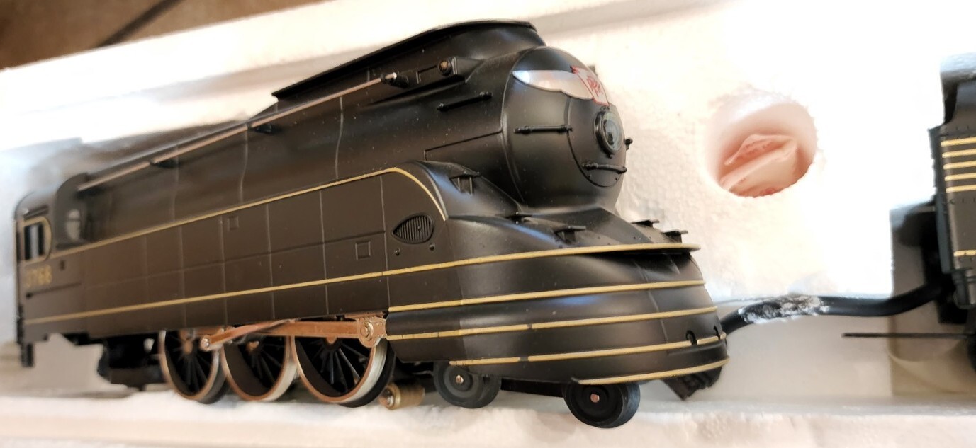 MTH O Scale 4-6-2 Steam Locomotive Pennsylvania K-4s Torpedo #3768 w/Proto-Sound