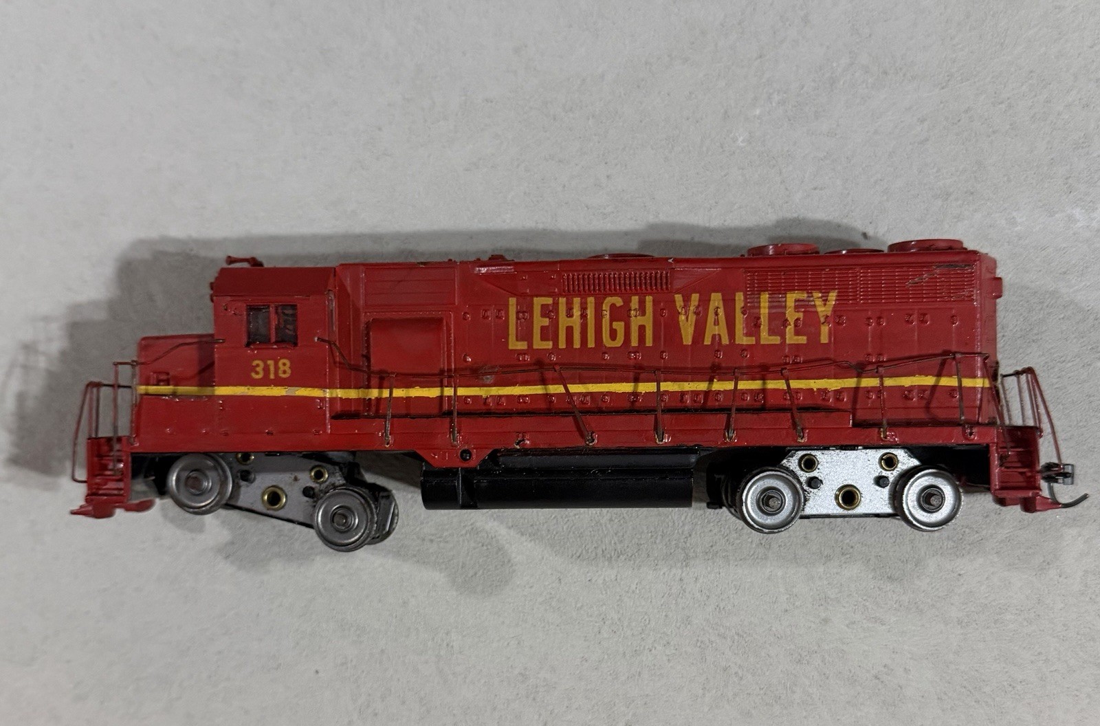 Vintage Lehigh Valley Railroad #318 Red Model Train Electric Engine