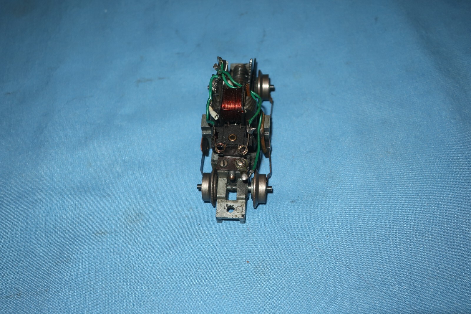 American Flyer #740 Handcar Motor/Chassis w/Slot for Tow Bar. Converted to DC