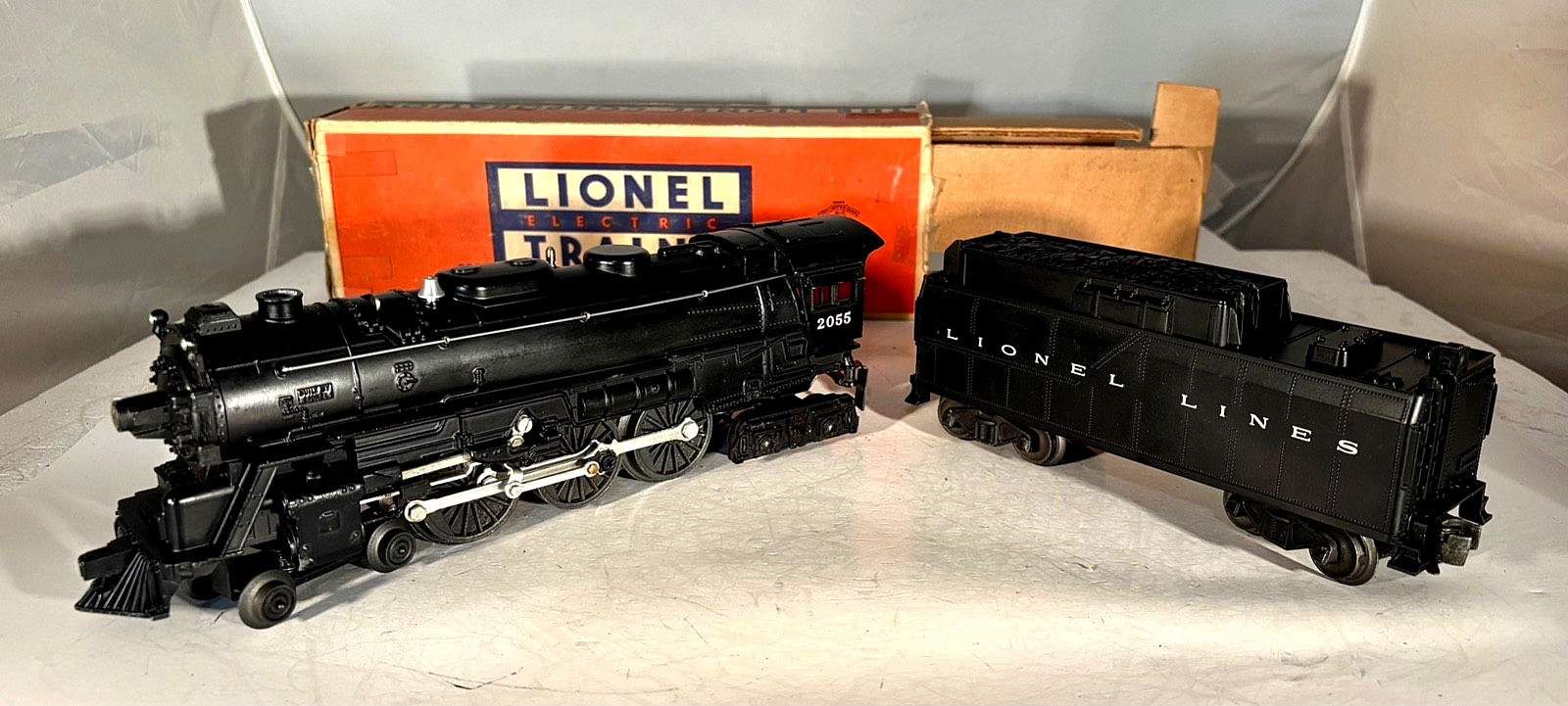 Lionel #2055 4-6-4 Loco w/ #6026W Whistle Tender, Ex+, 1 OB & Insert, 1953-55