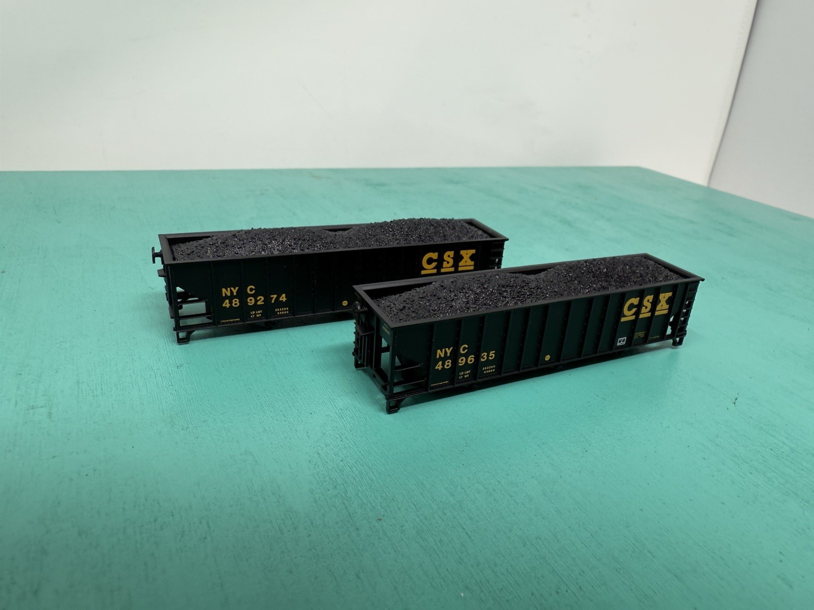Atlas N – TM 90 Ton Hopper – No Trucks/Package – CSX NYC Set Of 2