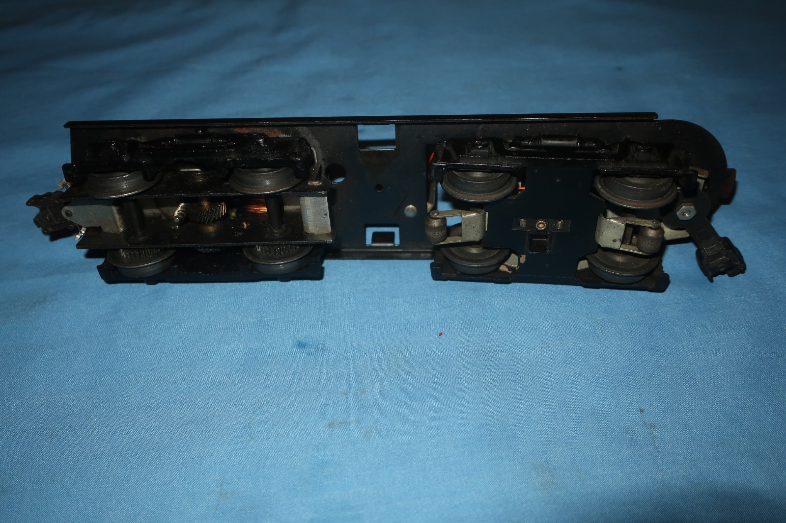 Lionel #200 Series Alco Chassis/Frame w/Motor. Runs well