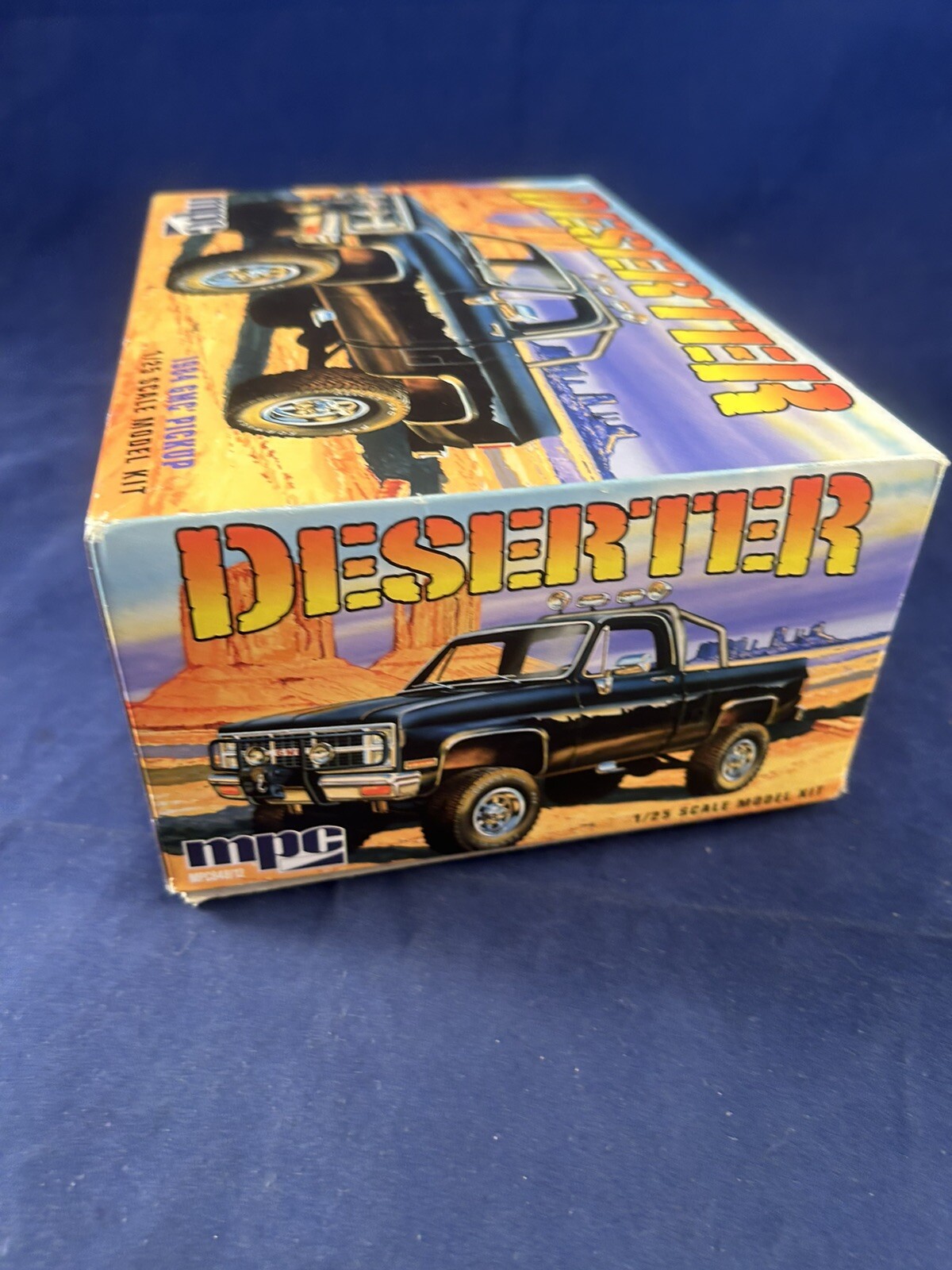 MPC 1/25 1984 GMC Pickup Model Kit Black MPC848 Plastics Car/Truck 1/24-1/25 REA