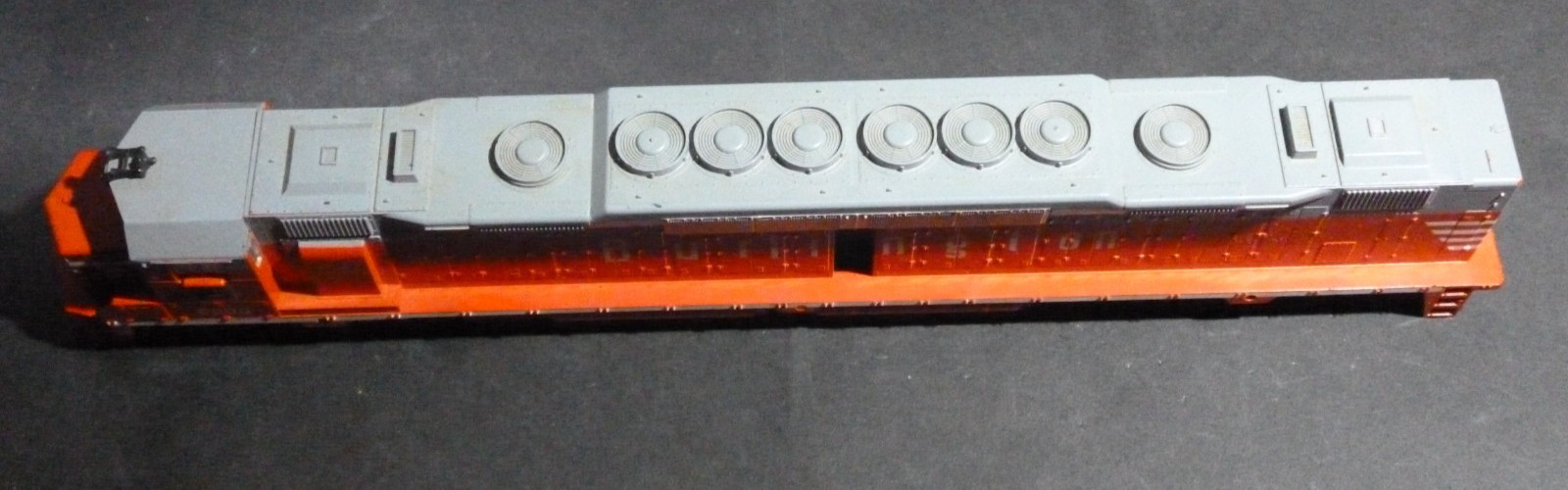 Ho Athearn Diesel locomotive DD40 shell Burlington