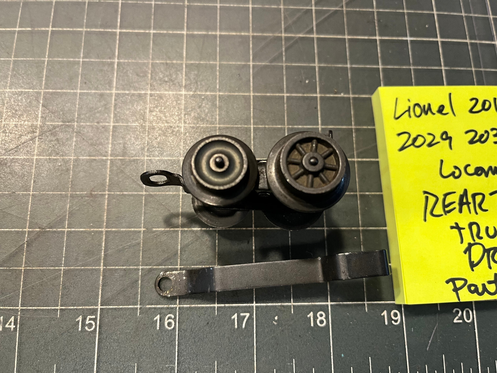 Lionel Train 2016 2018 2035 2037 Locomotive 4 WHEEL TRAILING TRUCK PART LOT C