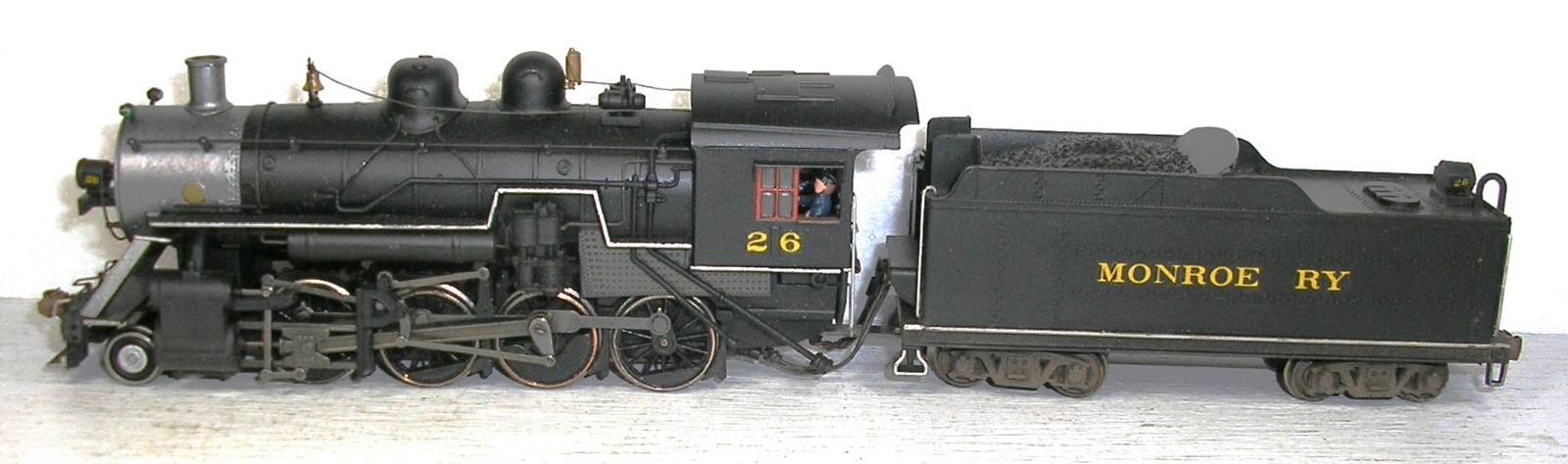 Bachmann Spectrum 11410 HO 2-8-0 Monroe Ry #26, DCC Ready?, Runs Very Well, EX