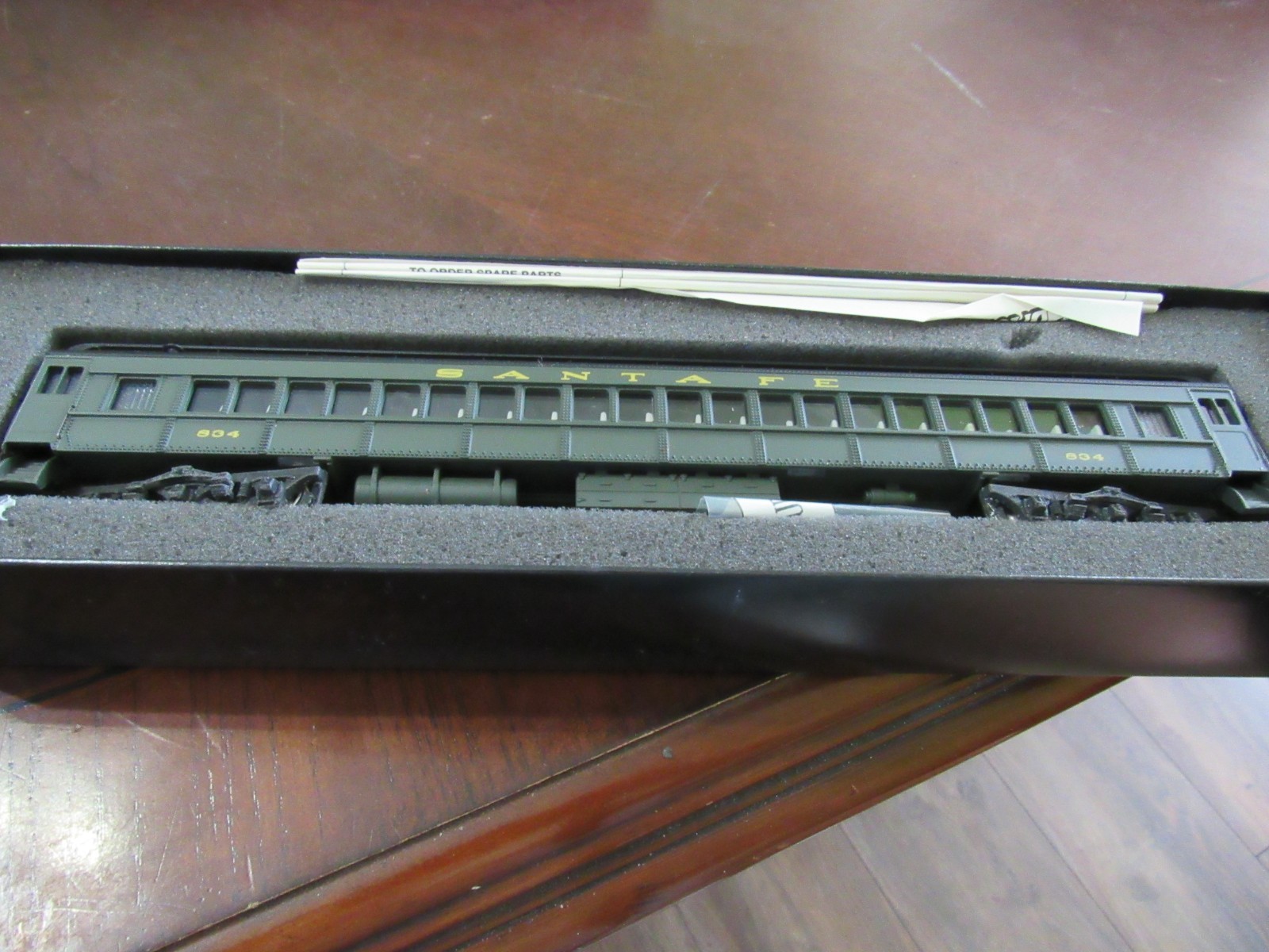 (3) SPECTRUM HO SANTA FE PASSENGER CARS (2 COACH & 1 OBSERVATION) – NIB