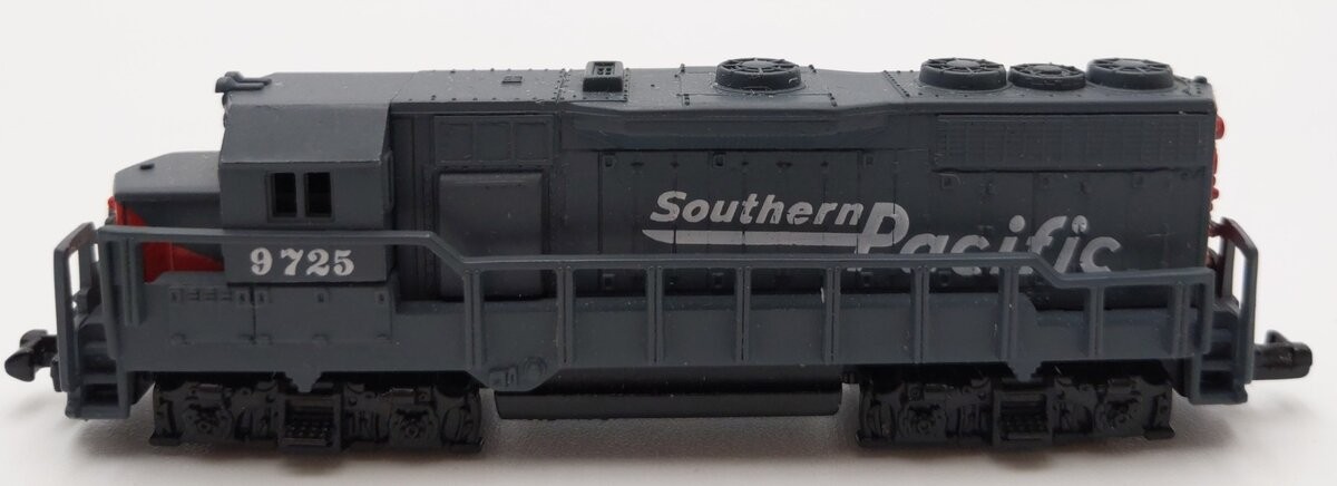 High Speed Metal 418 N Scale Southern Pacific Diesel Locomotive #9725 LN