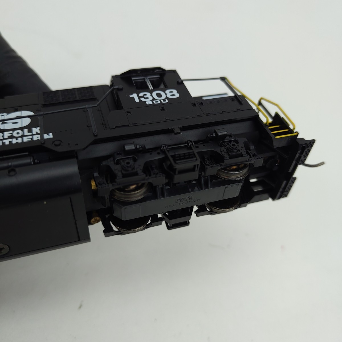 KATO HO Scale EMD GP35 Phase 1a Norfolk Southern #1308 W/O DB Locomotive 37-034
