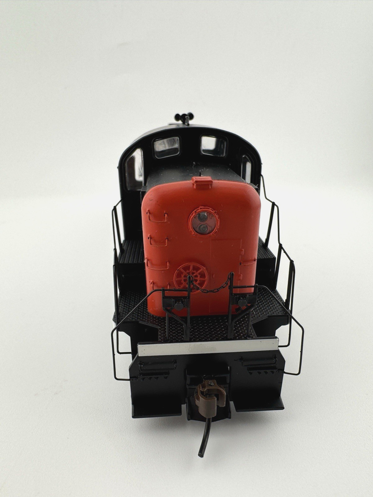 Athearn 94061 HO Scale Canadian National ALCO RS-3 Locomotive Road #3009