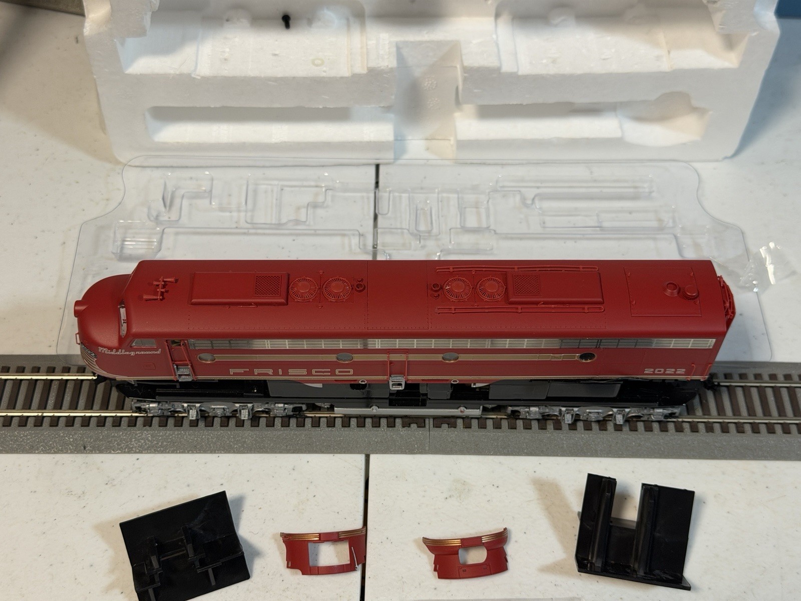 Proto 2000 Ho 1/87 Limited Editon Frisco E8/9 Diesel Locomotive #2022 LN/OB Rare