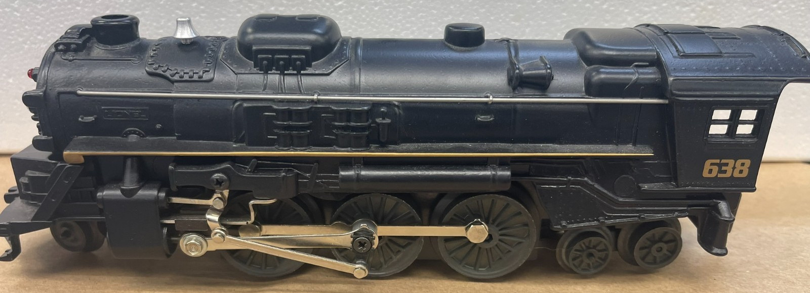 Lionel 18638 N&W 2-6-4 with 16061-16065, 5 Matching Passenger Cars, All Boxed