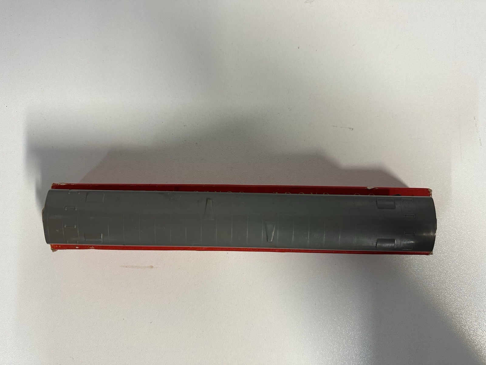 TRIANG R24 TC SILVER PASSENGER COACH BOXED