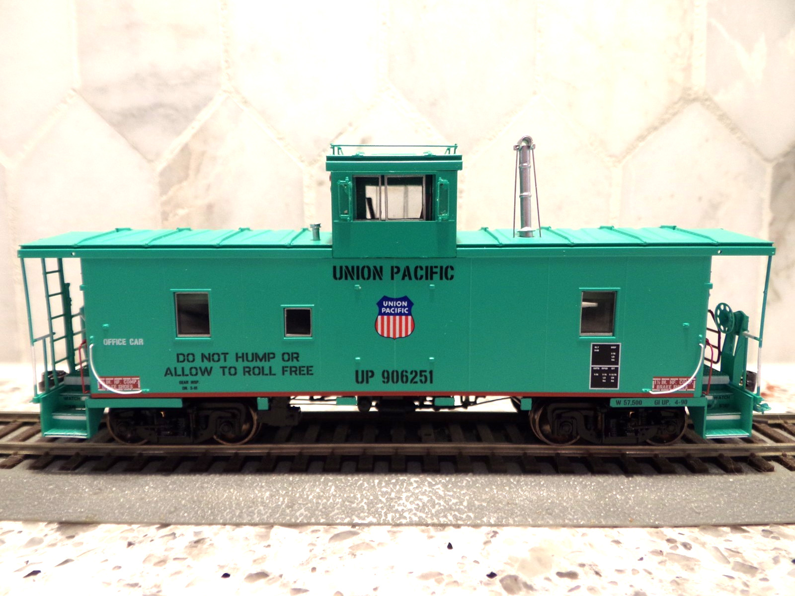 ATHG78354 Athearn Genesis Tsunami2 Sound UNION PACIFIC CA-9 WORK Caboose #906251