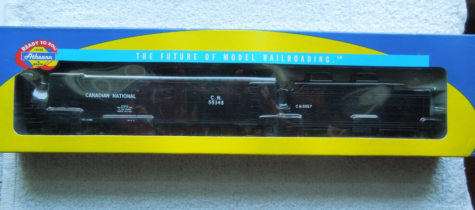 HO SCALE ATHEARN CANADIAN NATIONAL ROTARY SNOWPLOW AND TENDER #93087 NEW IN BOX