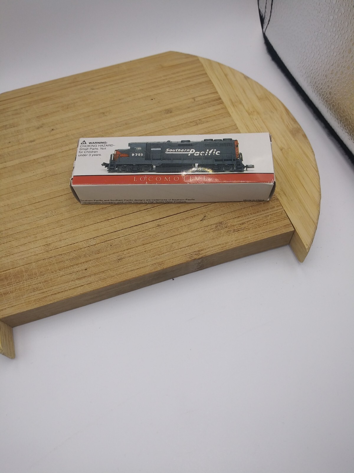 Southern Pacific Mini Locomotive #9725 Southern Pacific locomotive New