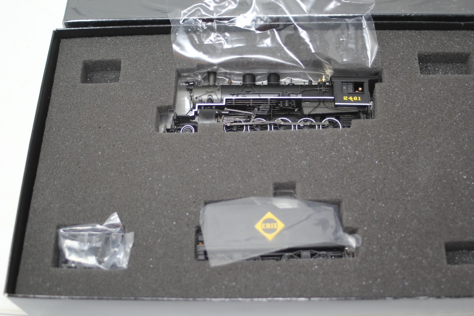 Spectrum 2-10-0 Russian Decapod Steam Locomotive – Erie – DCC Ready