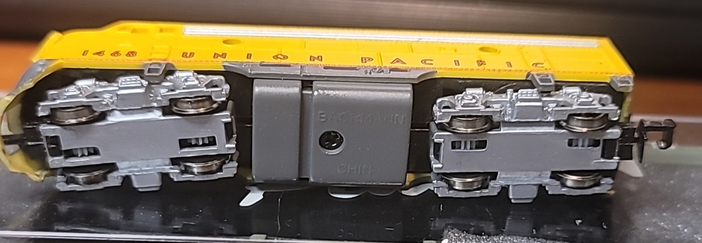 BACHMANN PLUS EMD F7 A-B-B-A UNIONPACIFIC ROAD# 1470, 1476B, 1492B, 1468 powered